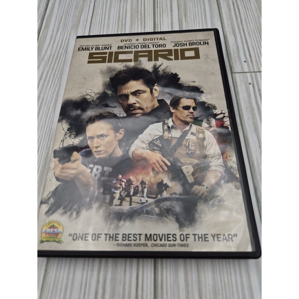 Sicario (DVD, 2015) Crime Action Thriller - Emily Blunt, Josh Brolin - GOOD